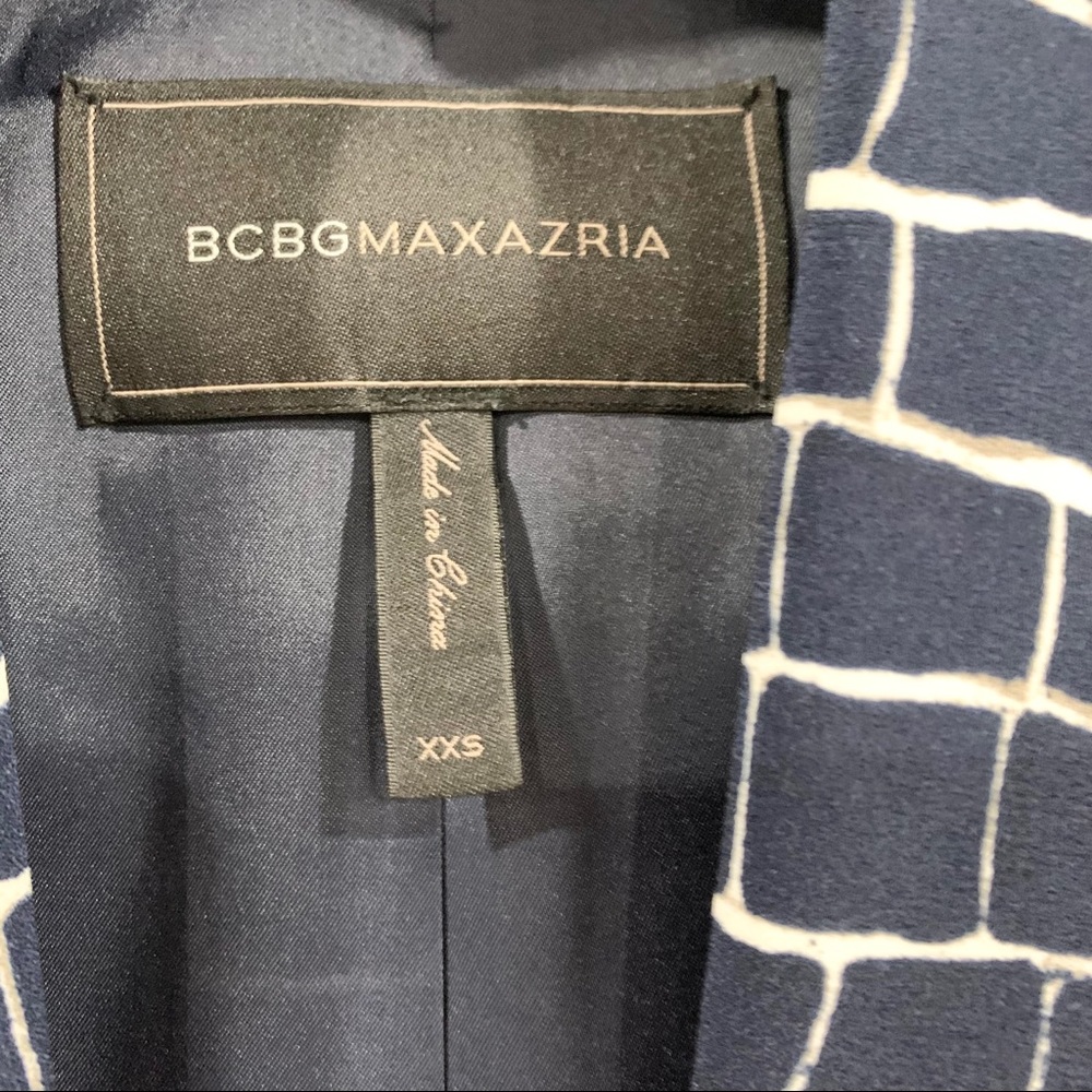 BCBG Super Chic Navy & White Blazer - Picture 5 of 6